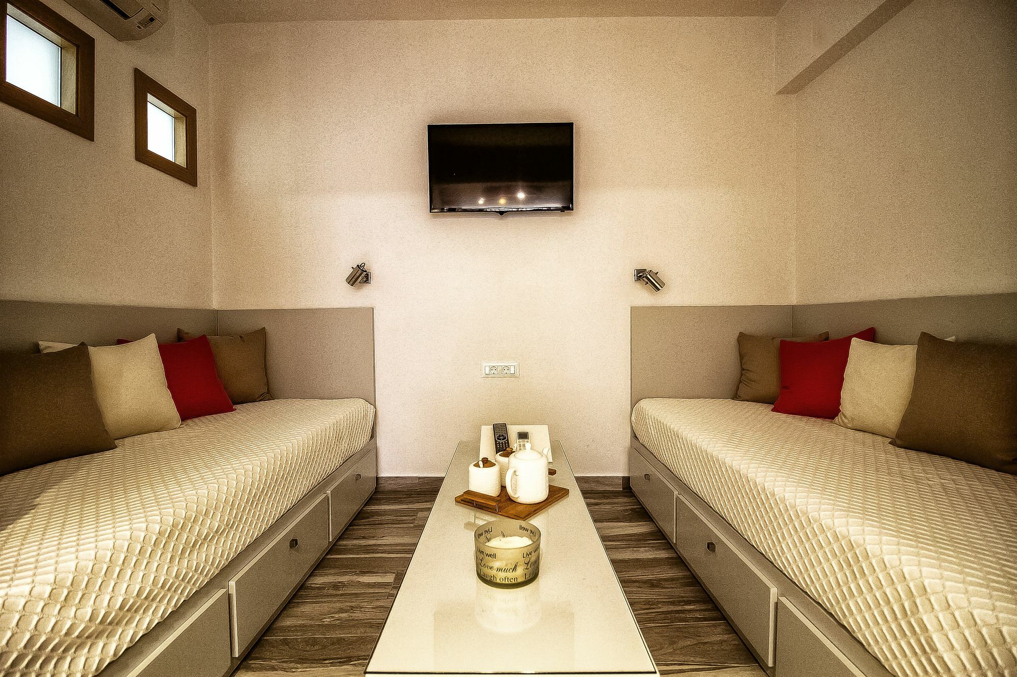 Lindos Beauty Apartment ภายนอก รูปภาพ